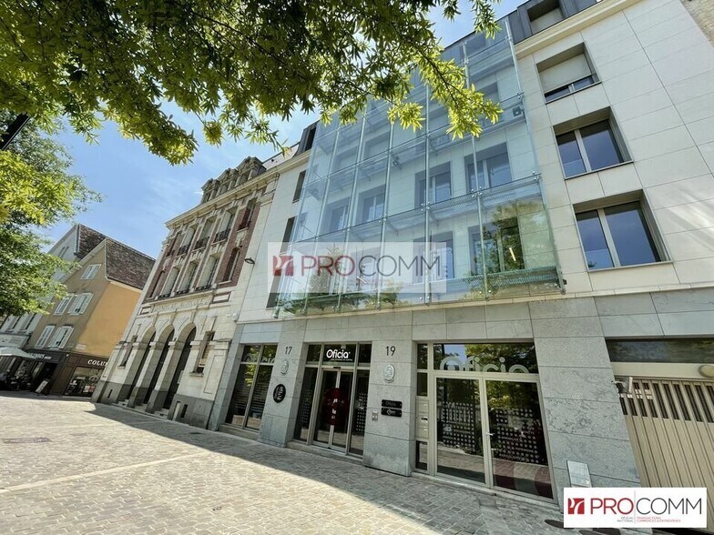 Bureau dans Chartres à louer - Photo de l’immeuble – Image 2 sur 12