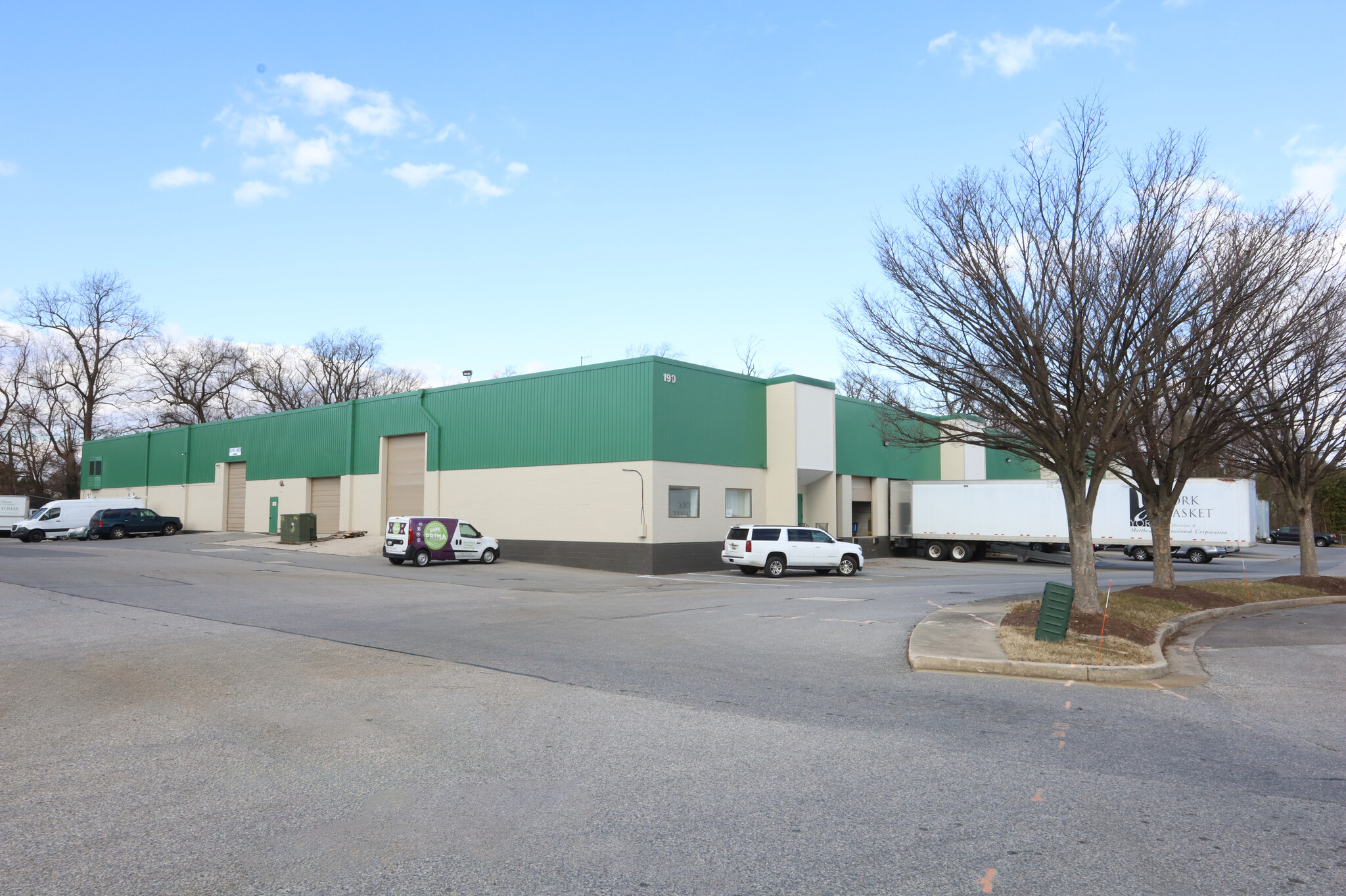 150 Penrod Ct, Glen Burnie, MD à louer Photo de l’immeuble– Image 1 sur 1