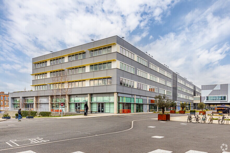 Queen Elizabeth Olympic Park, Londres à louer - Photo de l’immeuble – Image 2 sur 31