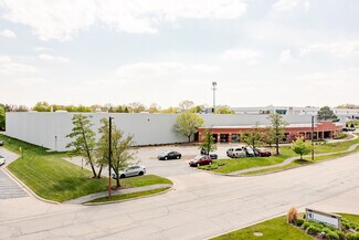 Plus de détails pour 699-701 Regency Dr, Glendale Heights, IL - Industriel/Logistique à louer