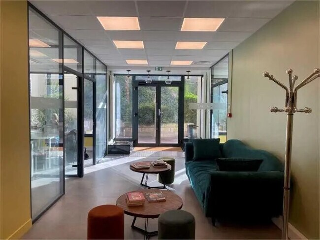 Plus de détails pour Bureau à louer