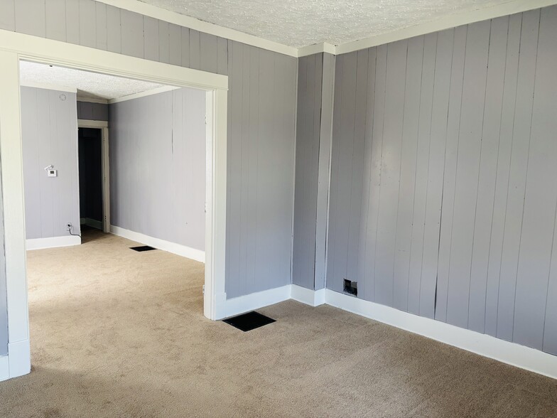 806 S 8th St, Richmond, IN à vendre - Photo de l’immeuble – Image 2 sur 12