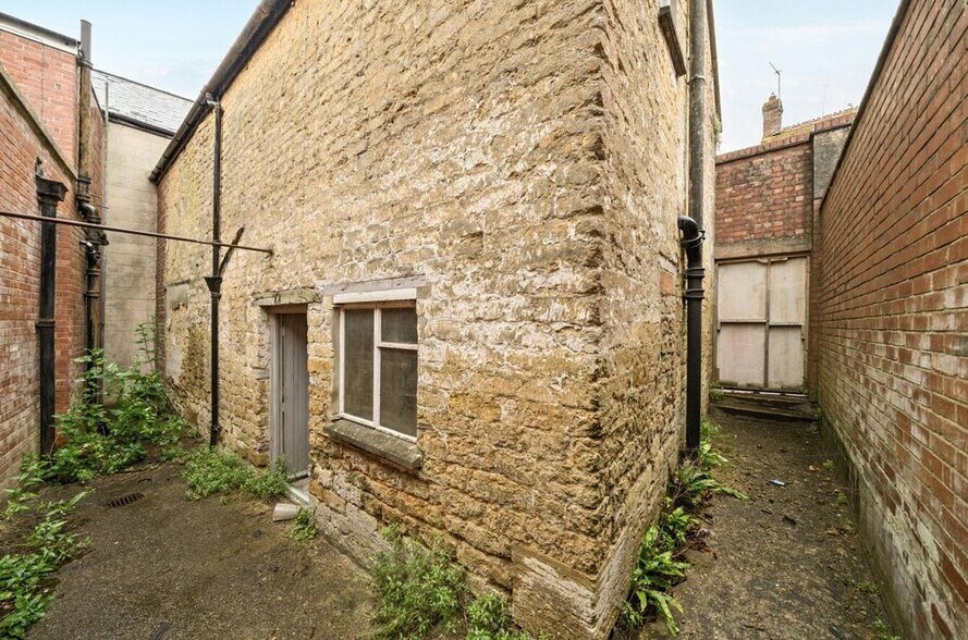 22 Market St, Crewkerne à vendre - Photo de l’immeuble – Image 3 sur 29