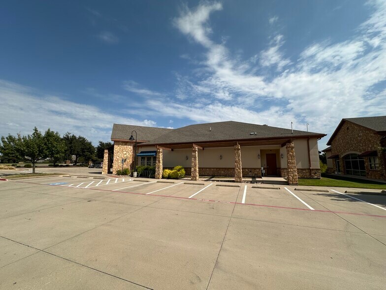 4300 Heritage Trace Pky, Keller, TX à vendre - Photo de l’immeuble – Image 3 sur 3