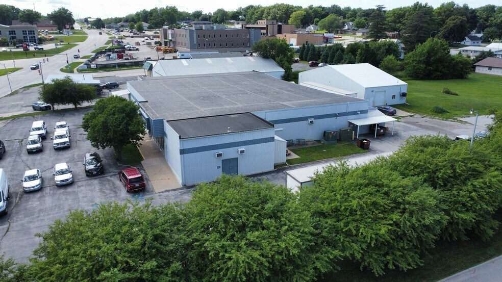 1112 Chatburn Ave, Harlan, IA à louer - Photo de l’immeuble – Image 3 sur 4