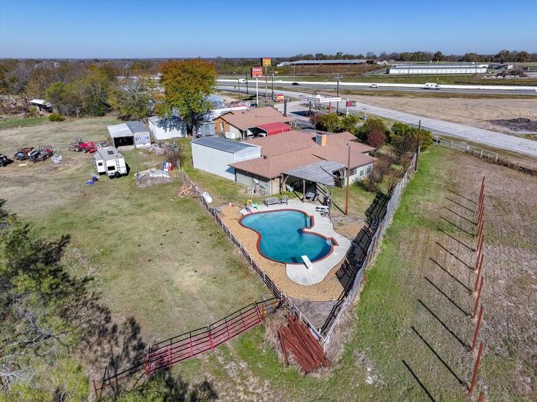 28323 Interstate, Wills Point, TX à vendre - Photo de l’immeuble – Image 3 sur 43