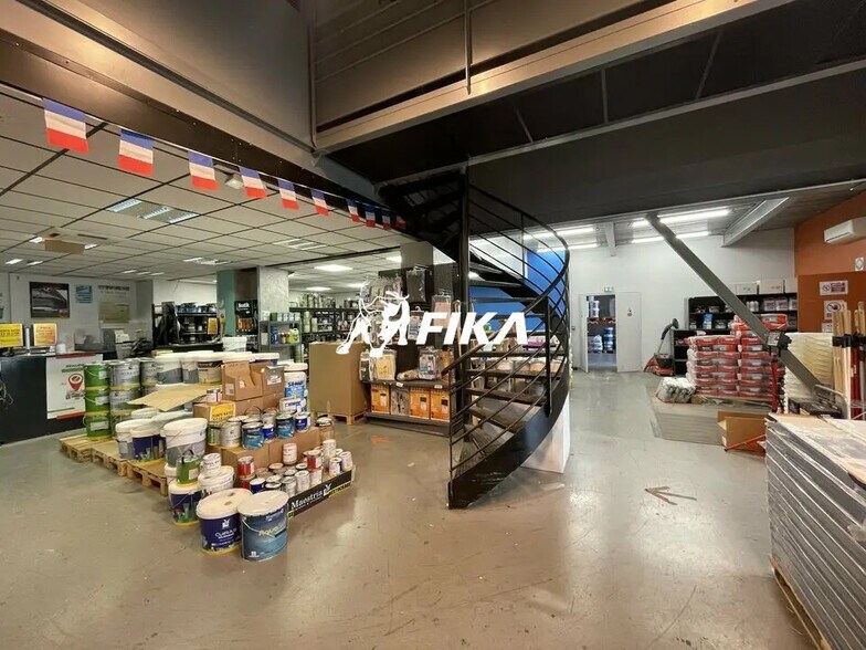 Local d’activités dans Toulouse à louer - Photo intérieure – Image 2 sur 12