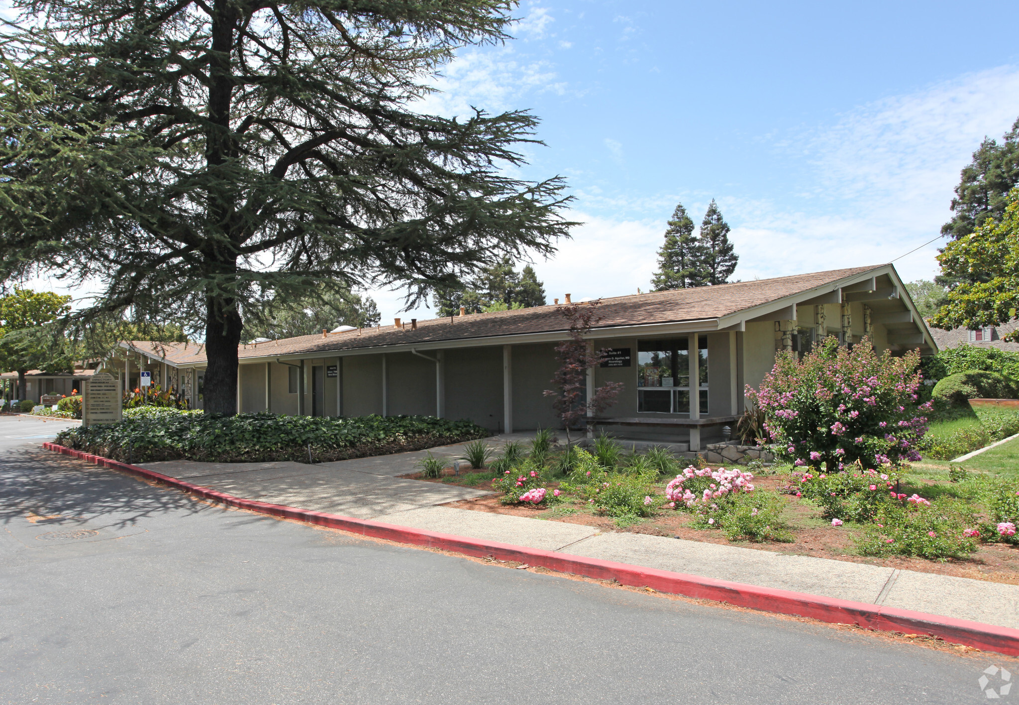 803 Coffee Rd, Modesto, CA à vendre Photo principale– Image 1 sur 12