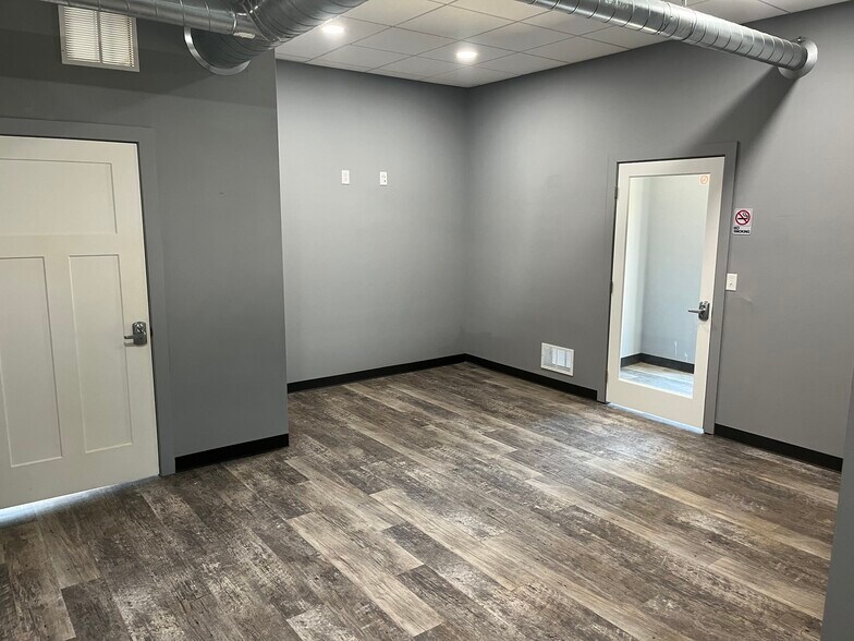 47392 272nd St, Harrisburg, SD à louer - Photo de l’immeuble – Image 2 sur 6