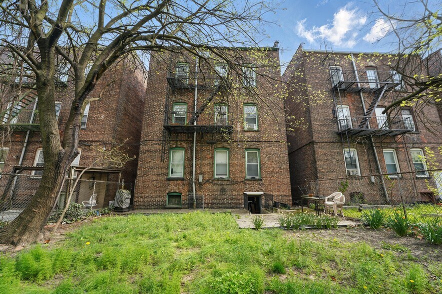 65 Hopkins Ave, Jersey City, NJ à vendre - Photo de l’immeuble – Image 2 sur 22