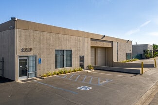 Plus de détails pour 2030-2050 E Orangethorpe Ave, Anaheim, CA - Industriel/Logistique à louer