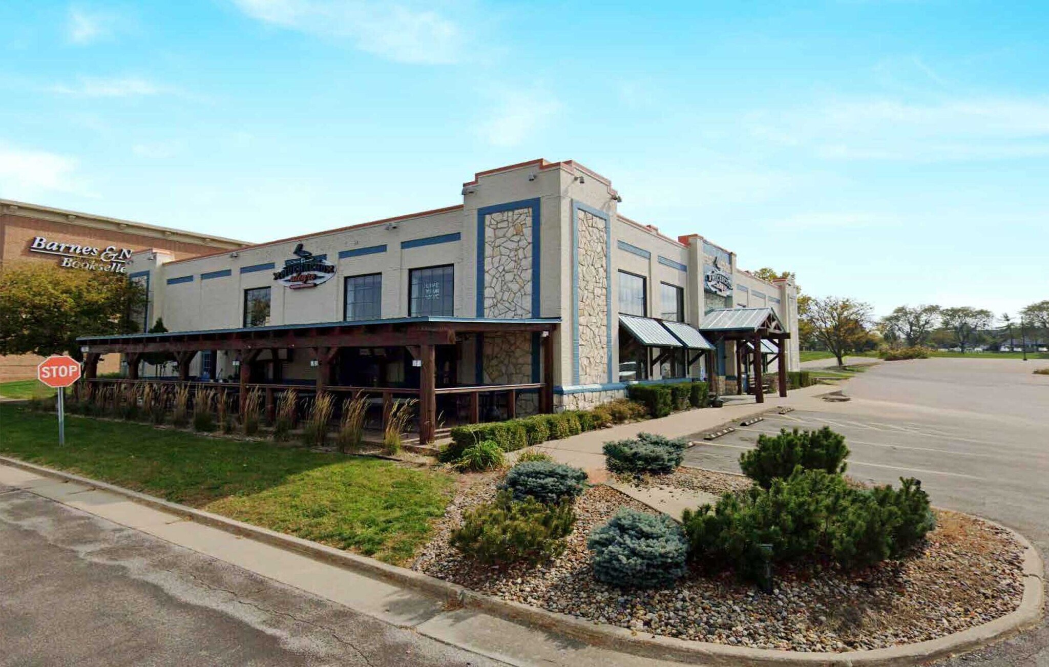 4570 University Ave, West Des Moines, IA à vendre Photo principale– Image 1 sur 9