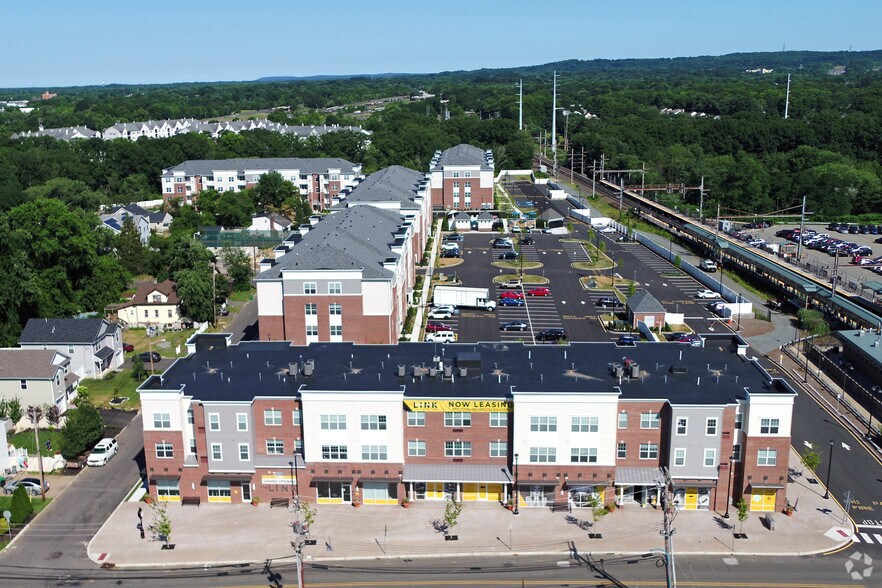 1101 Schindler Dr, Aberdeen, NJ à louer - Aérien – Image 2 sur 7
