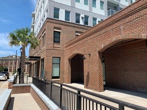 540 Selma St, Savannah, GA à louer Photo de l’immeuble– Image 1 sur 7