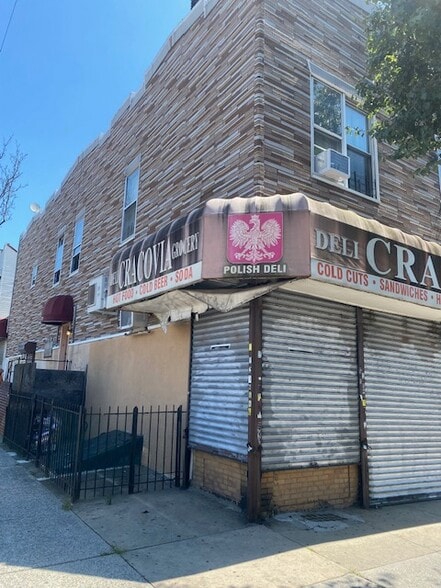 501 Woodward Ave, Ridgewood, NY à louer - Photo principale – Image 1 sur 5