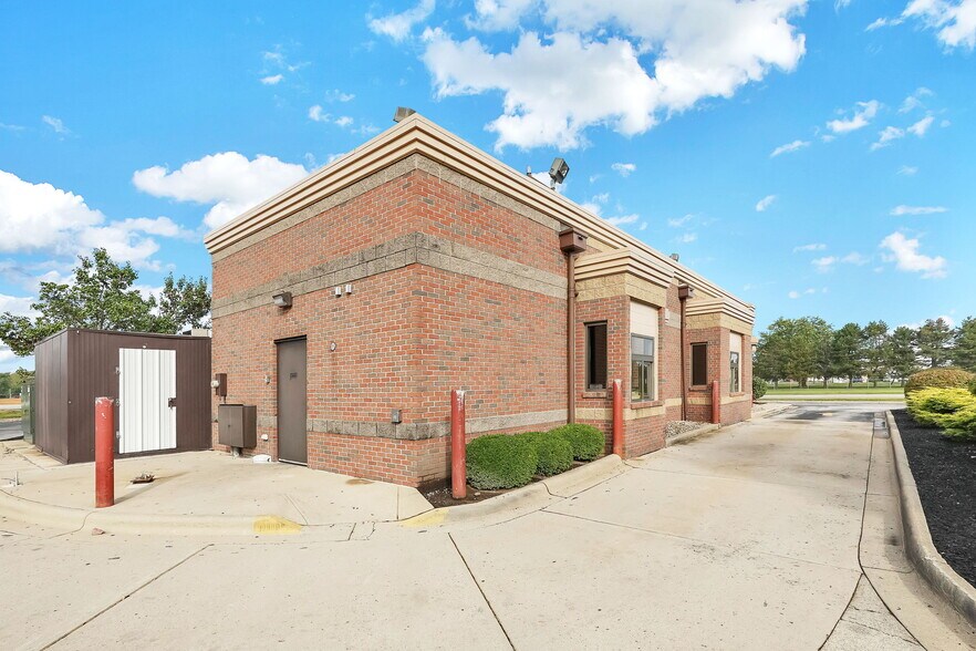 50 Roberts Rd, Wilmington, OH à louer - Photo de l’immeuble – Image 3 sur 13