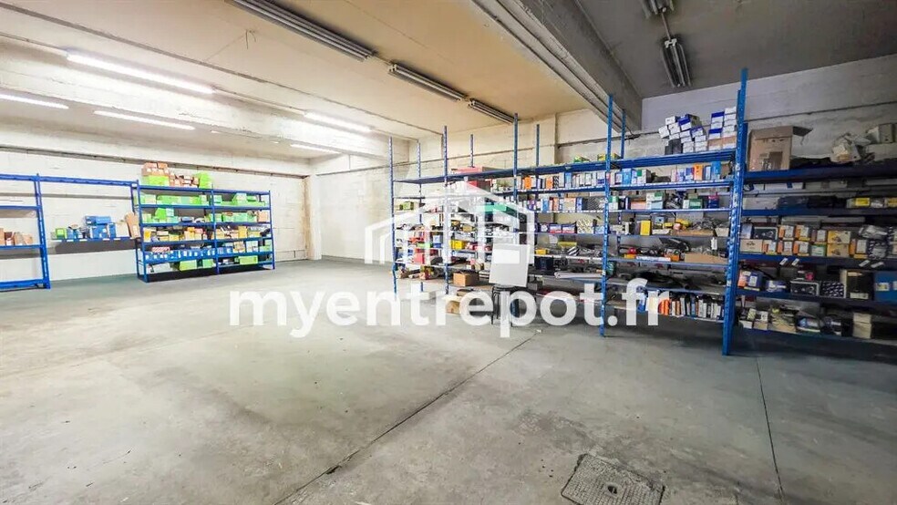 Local d'activités dans Marseille à vendre - Photo de l’immeuble – Image 2 sur 5