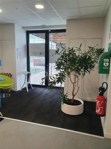 Bureau dans Maxéville à louer - Hall d’entrée – Image 3 sur 9