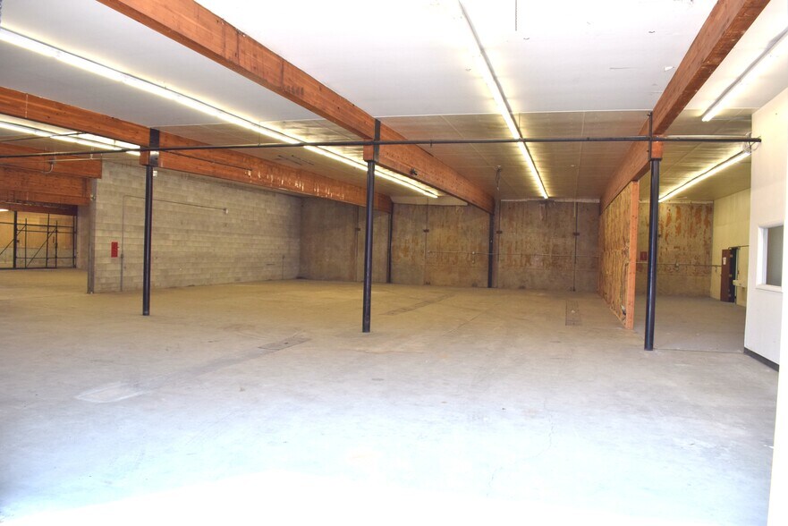 613 Pacific Ave S, Kelso, WA à louer - Photo de l’immeuble – Image 3 sur 21
