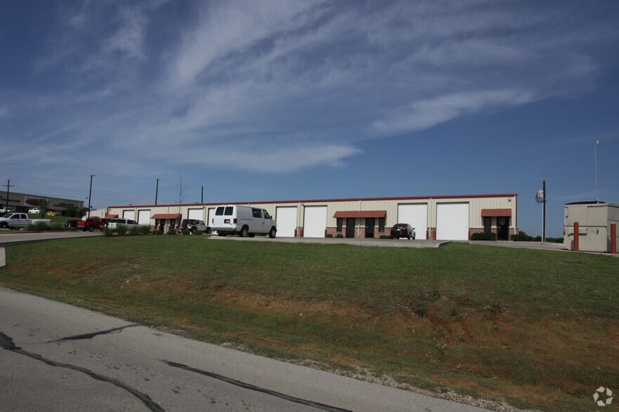 4305 FM 1187, Burleson, TX à vendre - Photo de l’immeuble – Image 3 sur 5