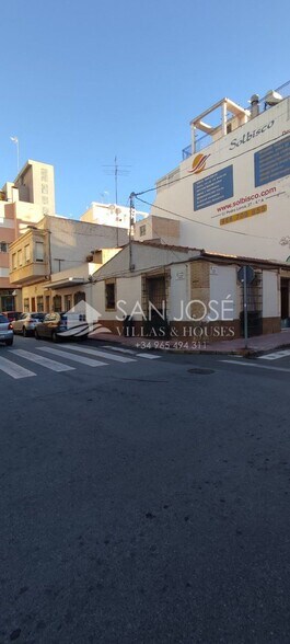 Terrain dans Torrevieja, Alicante à vendre - Photo principale – Image 2 sur 7