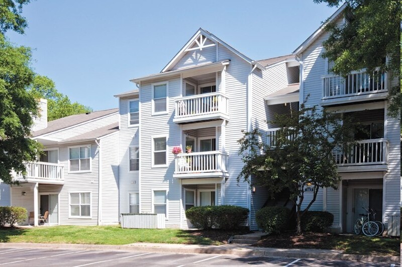 3001 Reflections Way, Virginia Beach, VA à vendre - Photo de l’immeuble – Image 2 sur 100