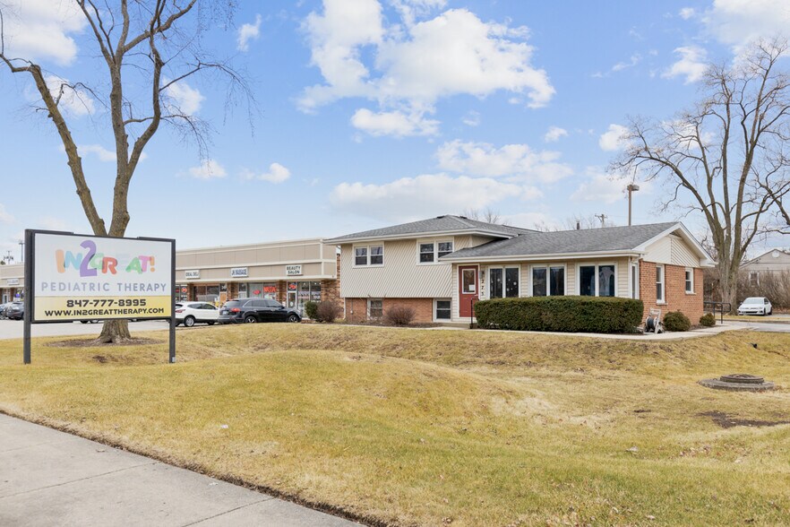 275 W Dundee Rd, Buffalo Grove, IL à vendre - Photo de l’immeuble – Image 1 sur 27