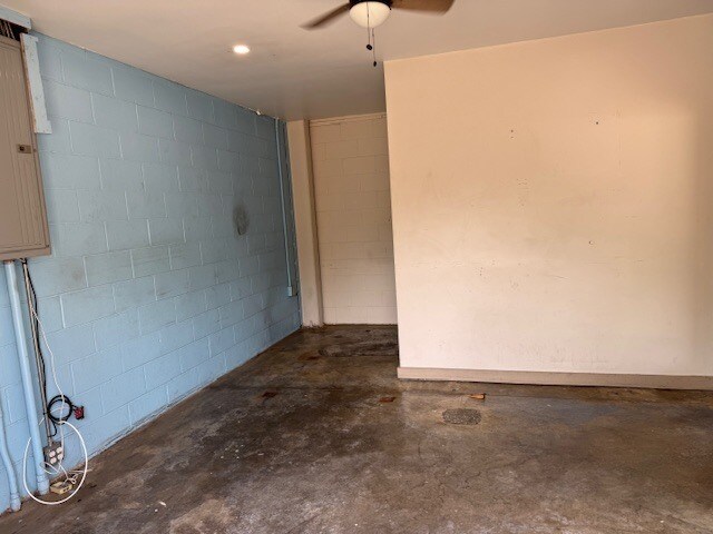 724 S Nova Rd, Ormond Beach, FL à louer - Photo de l’immeuble – Image 3 sur 18