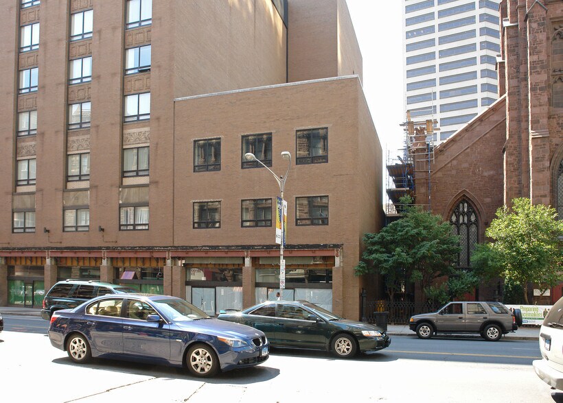 915 Main St, Hartford, CT à louer - Photo de l’immeuble – Image 1 sur 3