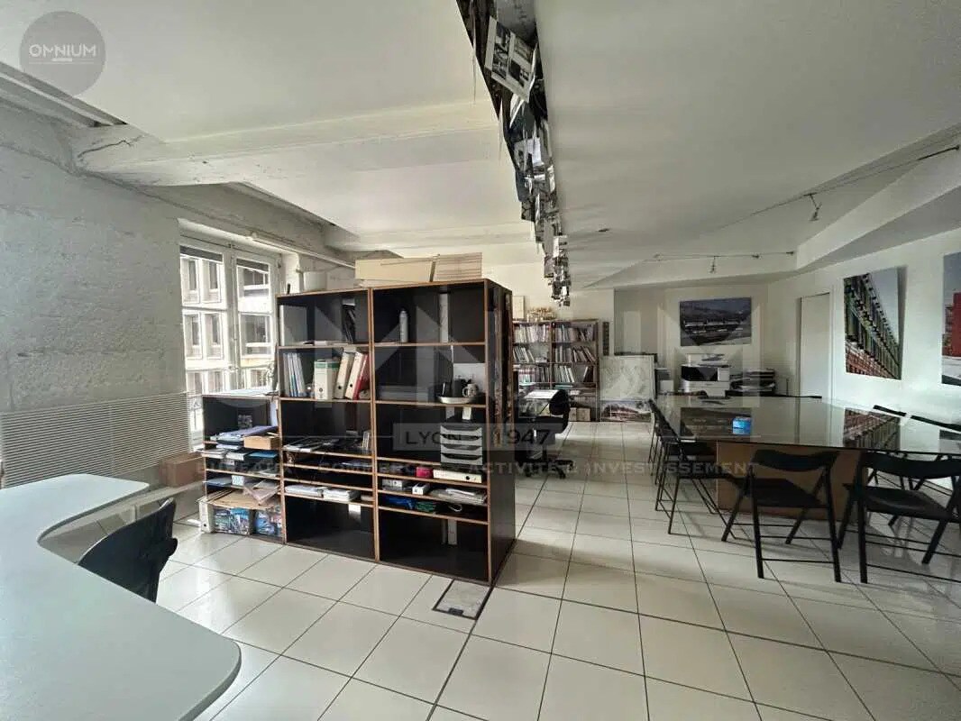 Bureau dans Lyon à louer Photo de l’immeuble– Image 1 sur 4