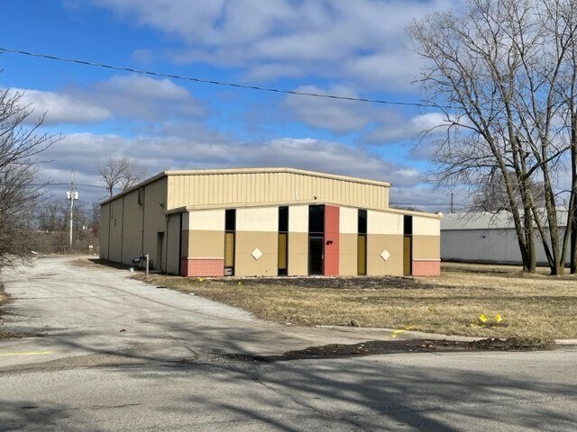 1405 E Wallace St, Fort Wayne, IN à louer - Photo de l’immeuble – Image 1 sur 5