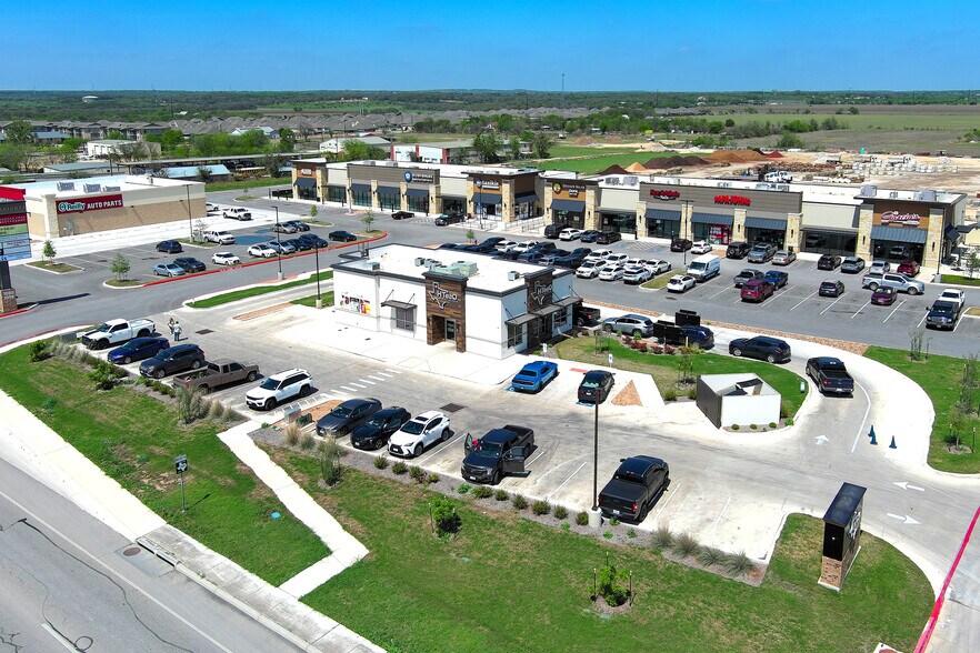 Gruene Heights portefeuille de 2 biens à vendre sur LoopNet.fr - Aérien – Image 3 sur 27