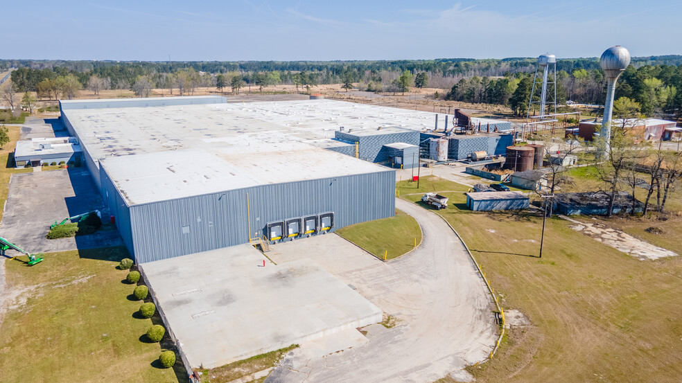 1885 Alamac Rd, Lumberton, NC à louer - Photo de l’immeuble – Image 1 sur 16