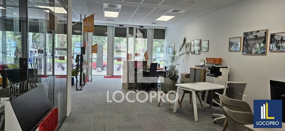 Bureau dans Nice à louer - Photo de l’immeuble – Image 2 sur 10