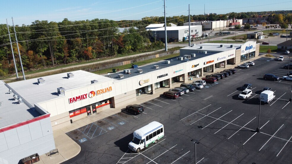 3601 Edison Rd, South Bend, IN à louer - Photo de l’immeuble – Image 2 sur 8