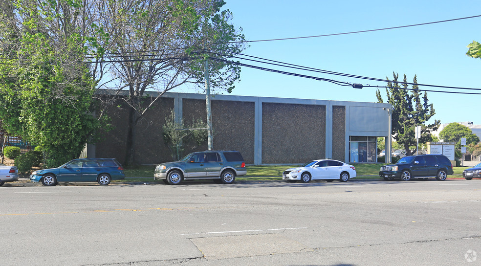 1930-1932 W Winton Ave, Hayward, CA à louer - Photo de l’immeuble – Image 3 sur 3