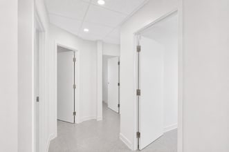 3400 Rue du Marché, Dollard-des-Ormeaux, QC à louer Photo intérieure– Image 1 sur 9