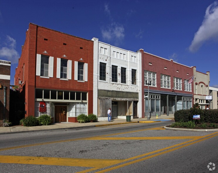 910 Noble St, Anniston, AL à vendre - Photo de l’immeuble – Image 2 sur 2