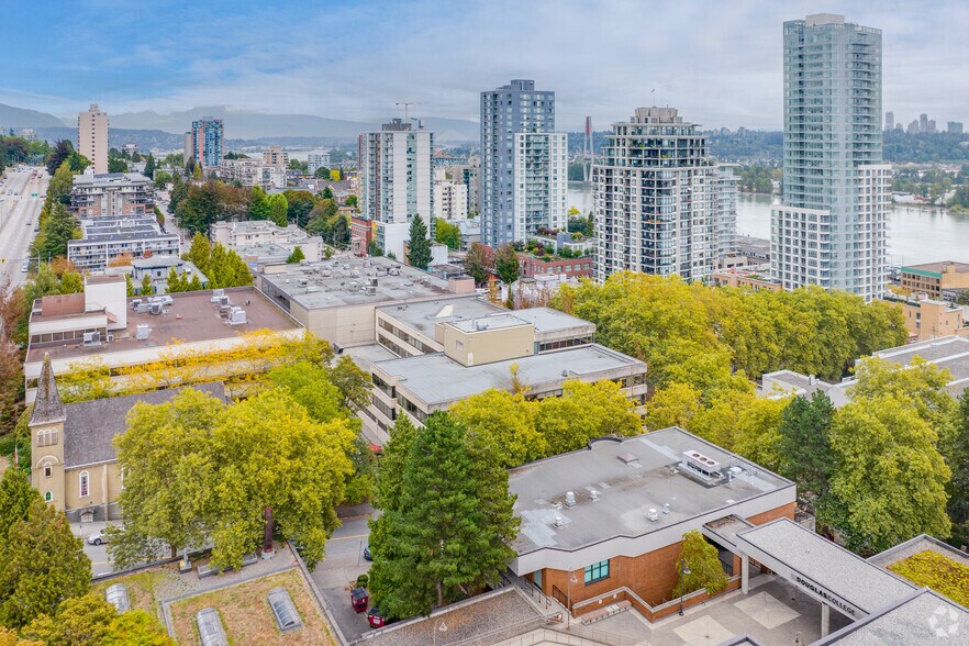 625 Agnes St, New Westminster, BC à louer - Aérien – Image 2 sur 8