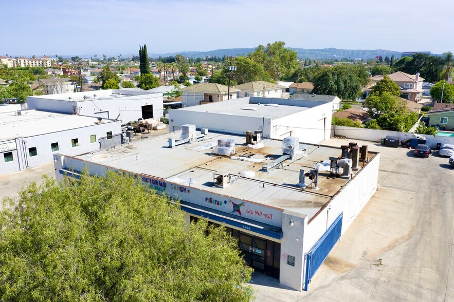 9604 Valley Blvd, Rosemead, CA à vendre - Photo de l’immeuble – Image 3 sur 29