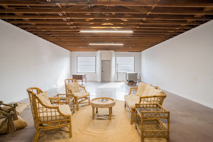 1529 W Pacific Coast Hwy, Long Beach, CA à vendre - Photo de l’immeuble – Image 3 sur 15