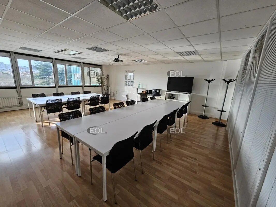 Bureau dans Vitry-sur-Seine à louer Photo intérieure– Image 1 sur 12