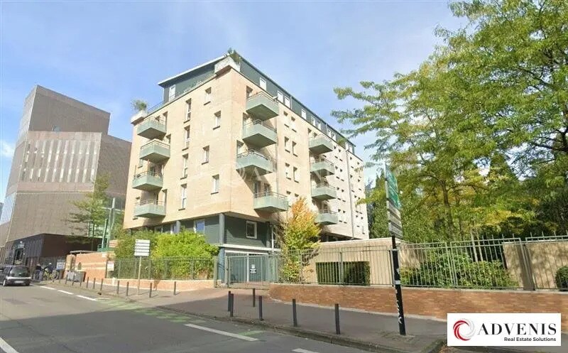 Bureau dans Lille à louer - Photo de l’immeuble – Image 1 sur 7