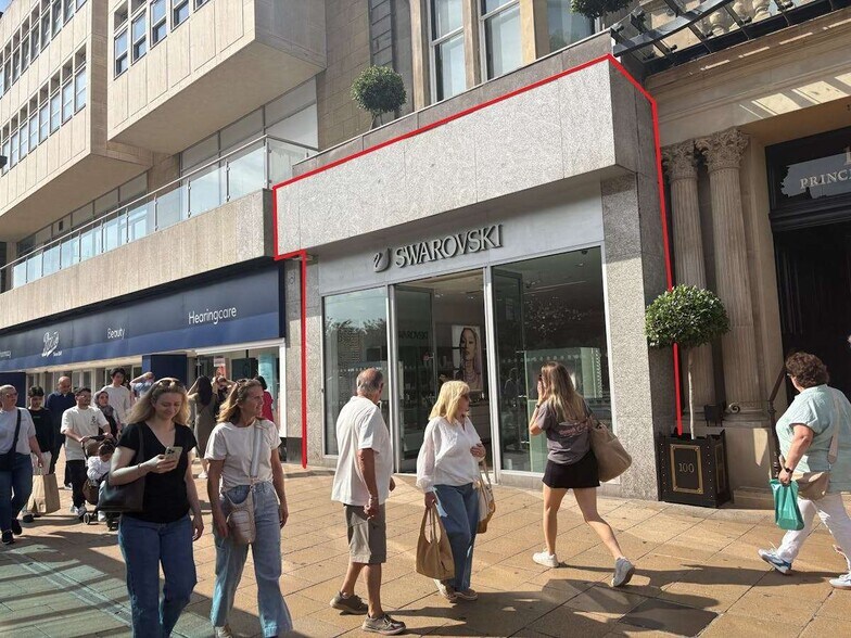 100A Princes St, Edinburgh à louer - Photo de l’immeuble – Image 1 sur 2