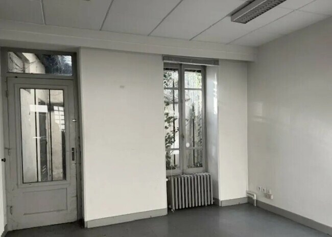 Plus de détails pour Bureau à vendre