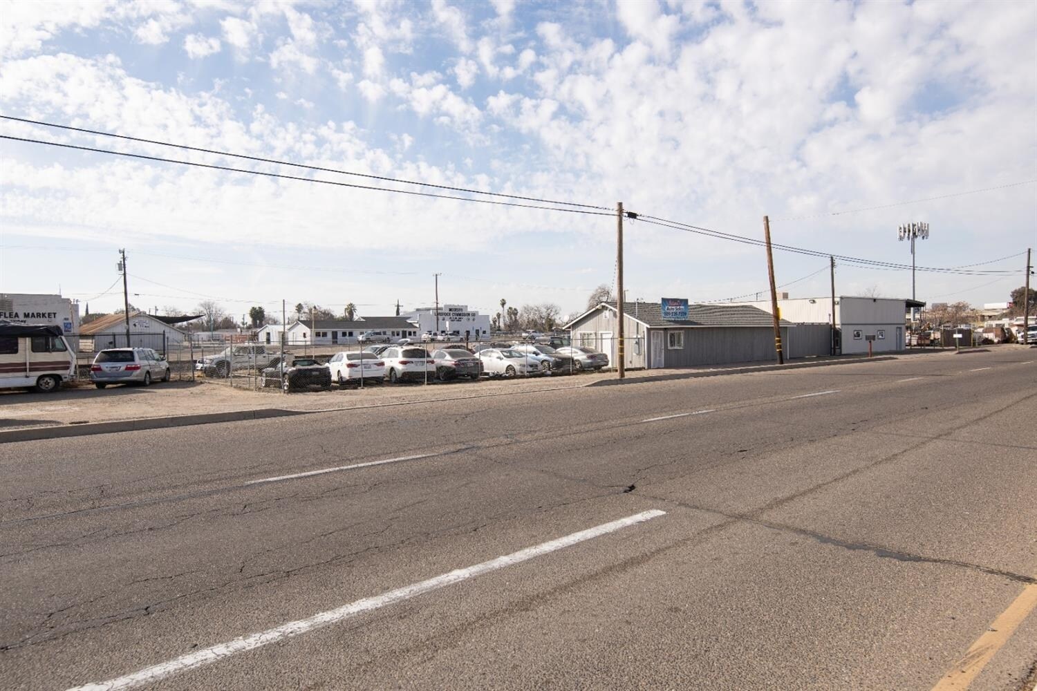 1095 S 9th St, Modesto, CA à vendre Photo principale– Image 1 sur 11