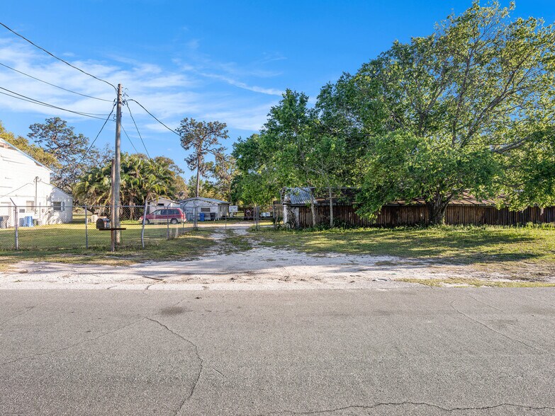 4820 N Falkenburg Rd, Tampa, FL à vendre - Photo de l’immeuble – Image 2 sur 5