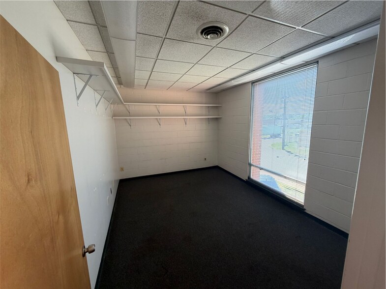 5120 Frolich Ln, Hyattsville, MD à vendre - Photo intérieure – Image 3 sur 4