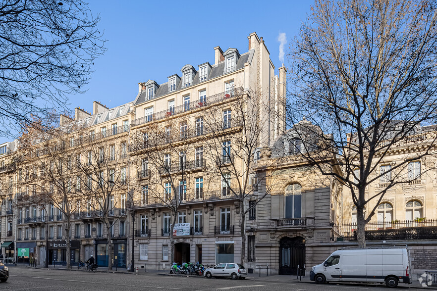 160 Boulevard Haussmann, Paris à louer - Photo de l’immeuble – Image 3 sur 4