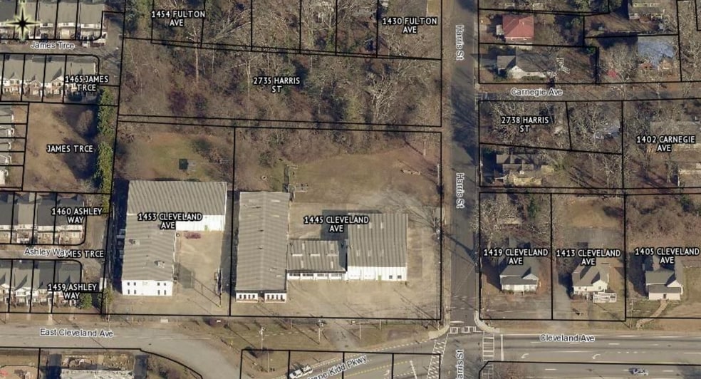 East Point Complex portefeuille de 3 biens à vendre sur LoopNet.fr - Photo de l’immeuble – Image 2 sur 4